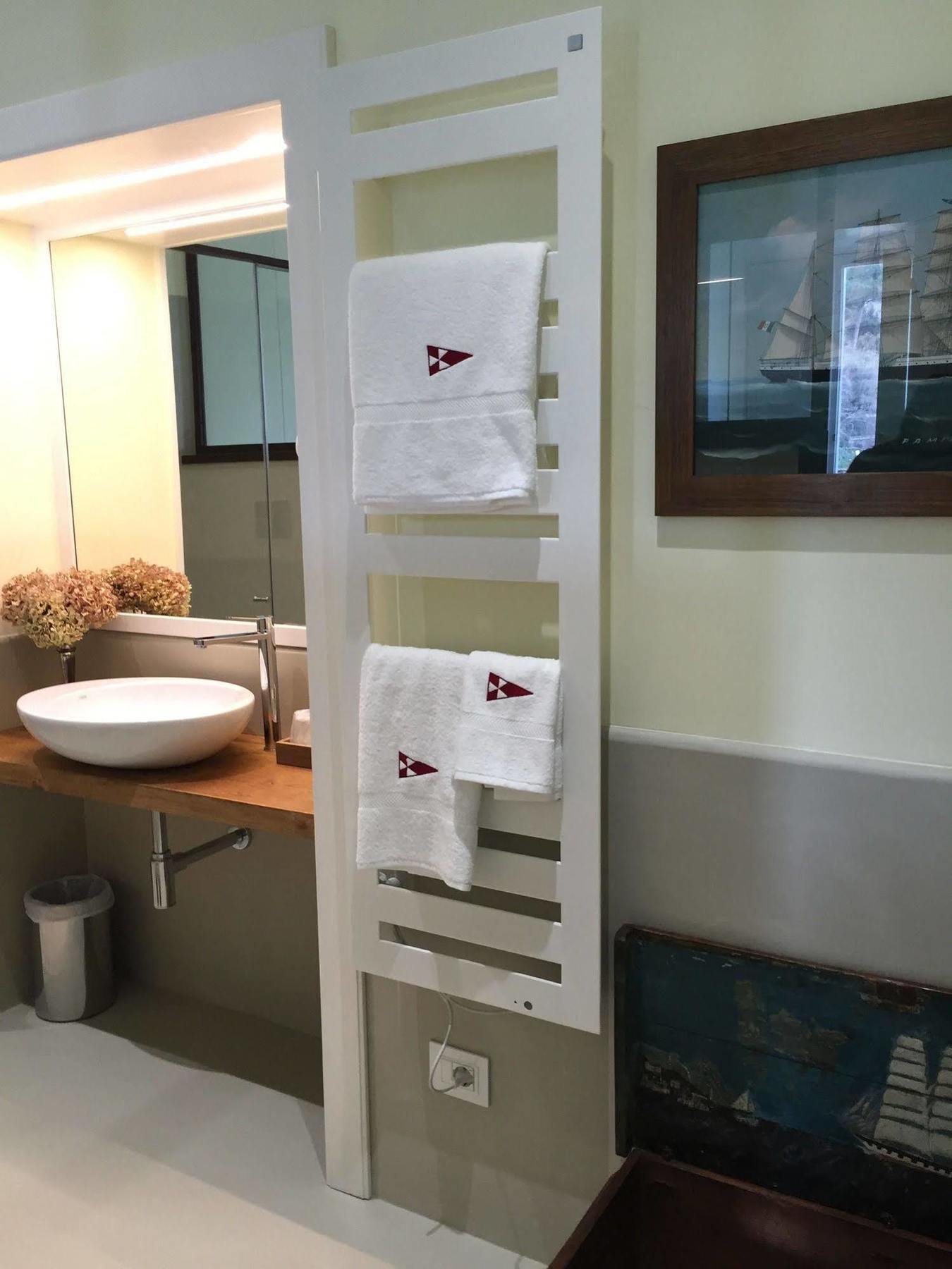 Yacht Club Capo Cervo Suites B&B Sorrent Exterior foto